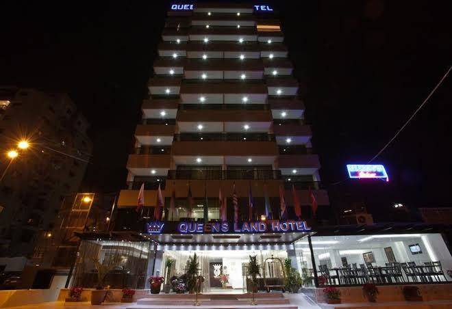 Queens land hotel