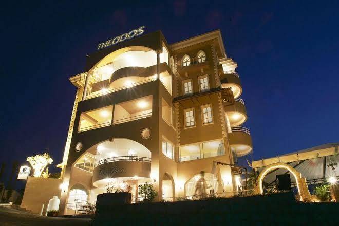 Theodos hotel