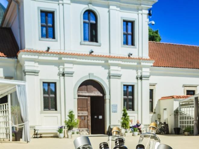 Hospitality complex monte pacis