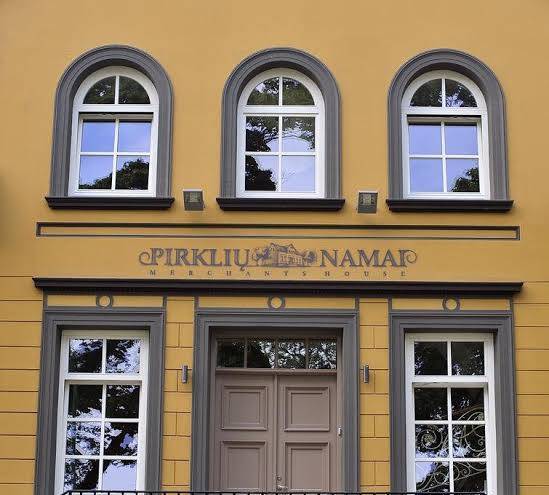 Pirkliu namai