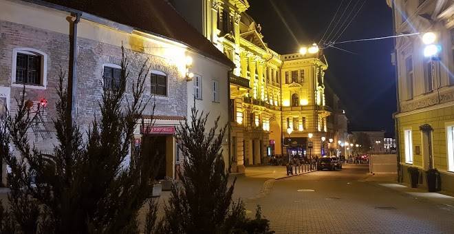 Ponas tadas hotel