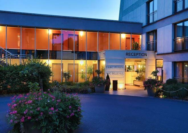 Hotel Parc Plaza Image