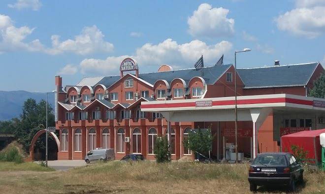 Hotel satelit
