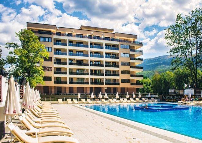 Hotel park lakeside