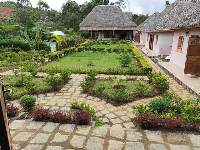 Analamazaotra hotel