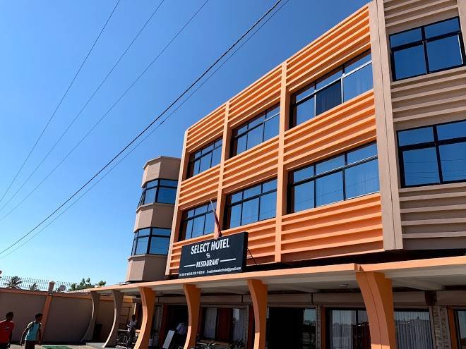 Select hotel