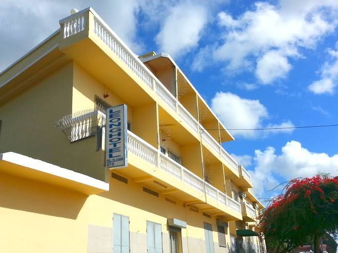 Leong hotel