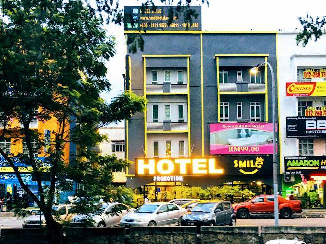 Hotel Smile Danau Kota Image