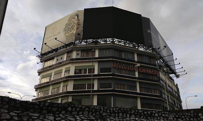 Leo express hotel