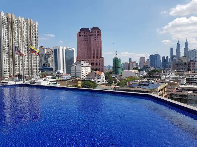 Leo palace hotel pwtc