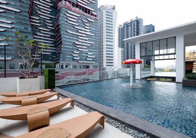 Reizz residence
