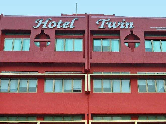 Twin hotel