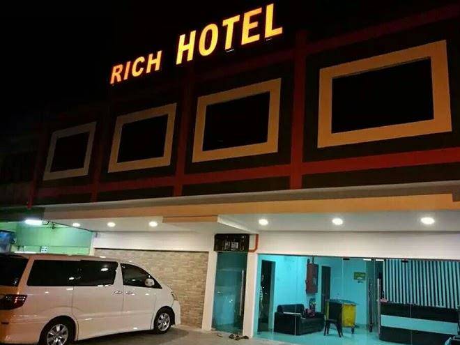 Rich hotel
