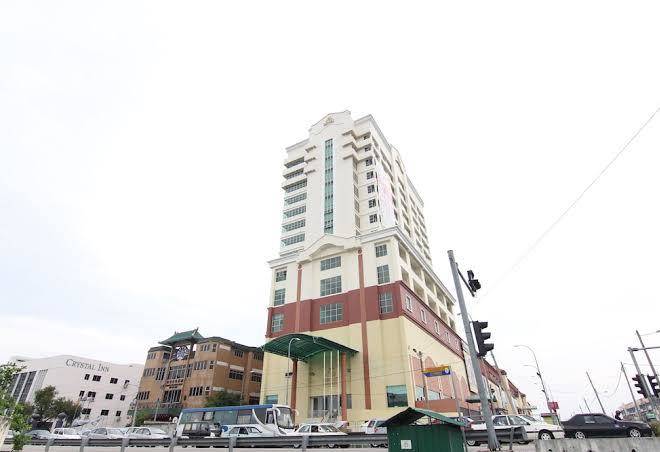 Summit signature hotel