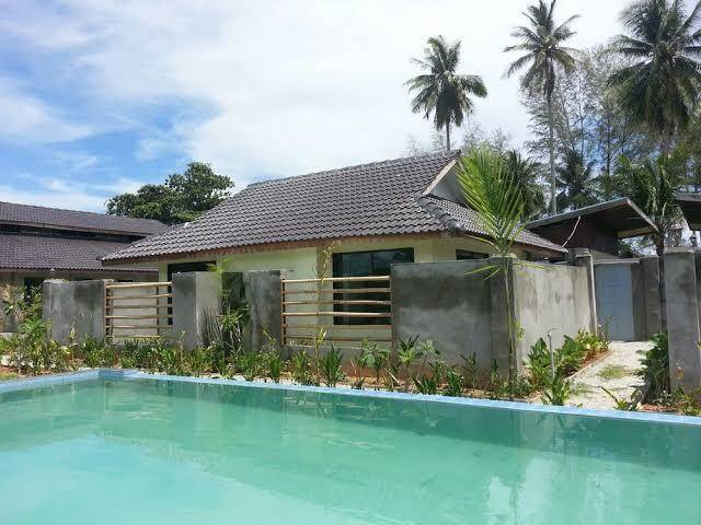 D'coconut island resort