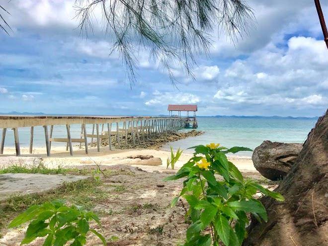 Dorm private island
