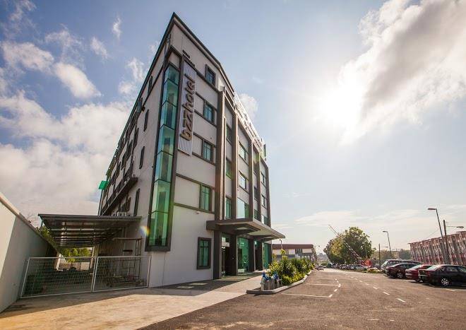 Bzz hotel skudai