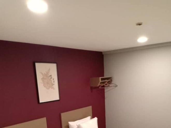 Kthreegod hotel