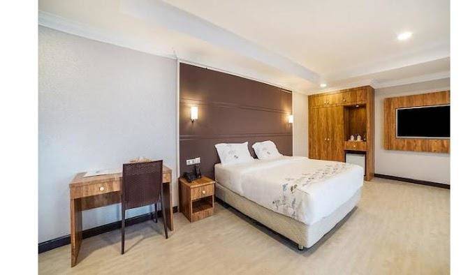 Four Seasons Ruili Hotel Image