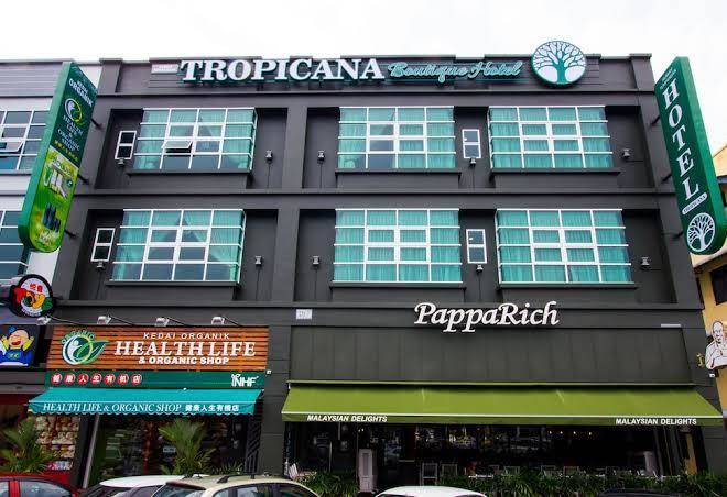 Tropicana boutique hotel