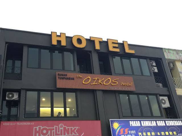 The oikos hotel