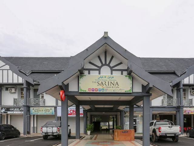 The sarina hotel & cafe
