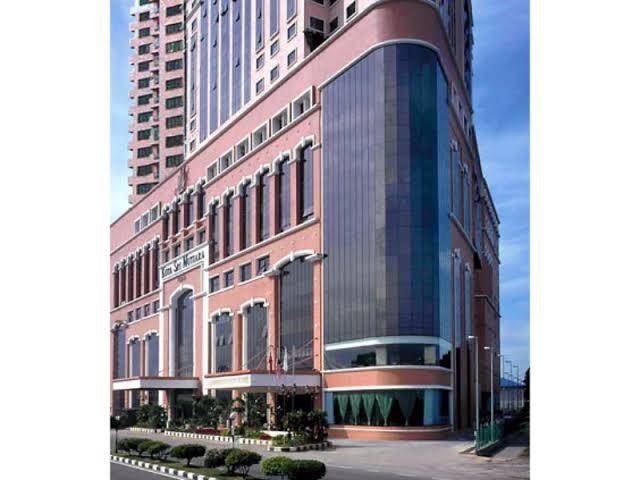 The grand renai hotel