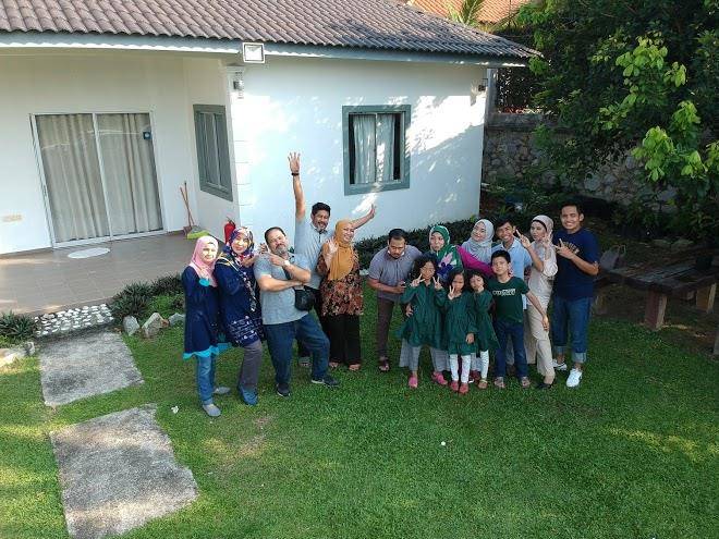 Mata kucing homestay