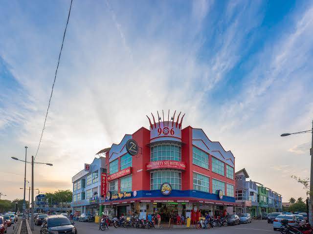 906 hotel taman mutiara