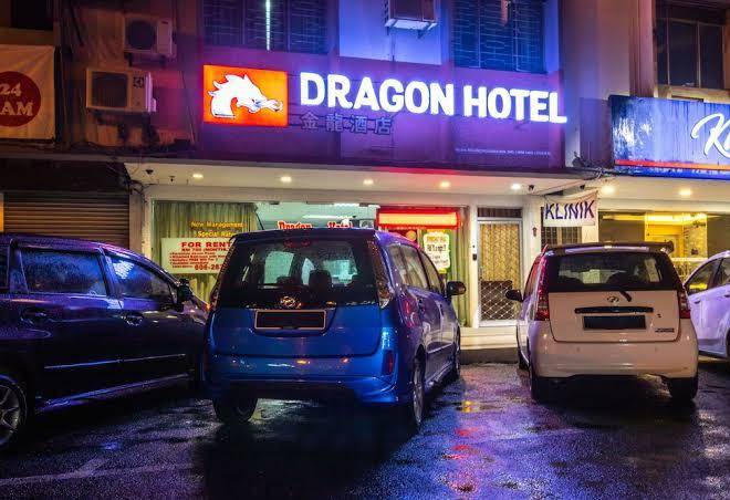 Dragon hotel