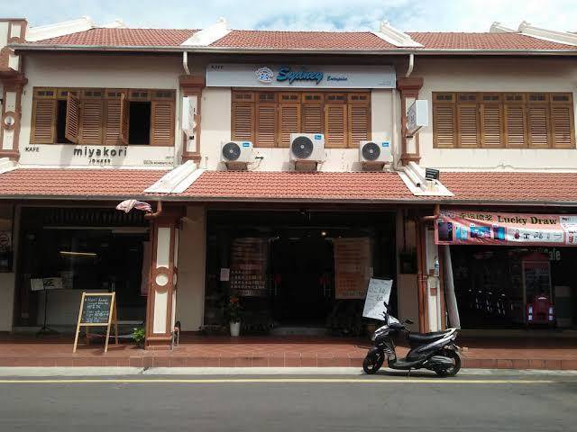 Sydney backpackers melaka
