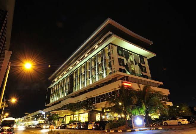 Marvelux hotel