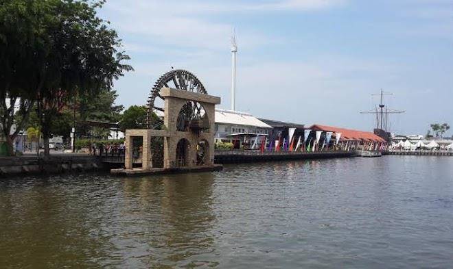 Quayside hotel