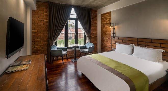 Treasures hotel and suites