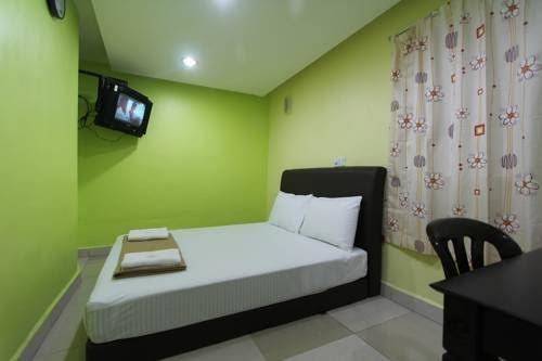 New wave hotel nilai