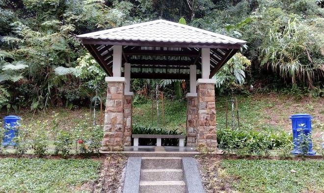 Azizi&yati homestay suriana lavender d'royal lily tanah rata