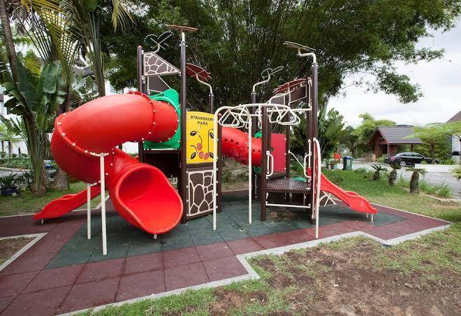 Strawberry Park Resort Image