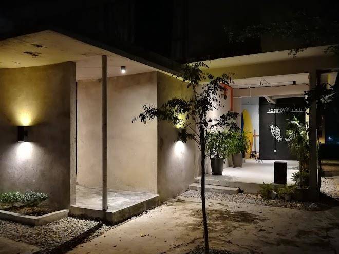 Courtyard tc