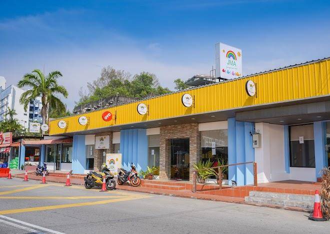 Jma ferringhi beach hotel