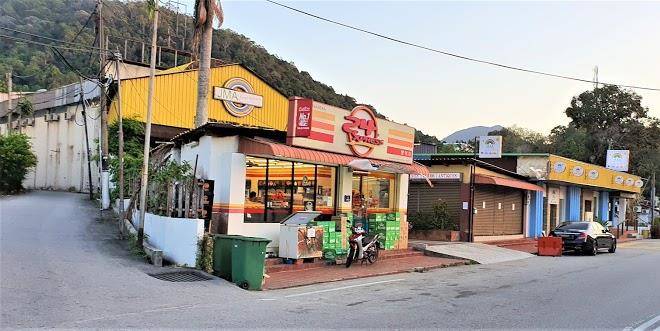 Station budget hotel batu ferringhi
