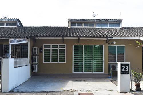 Bayan baru near pisa spice air port queenbay