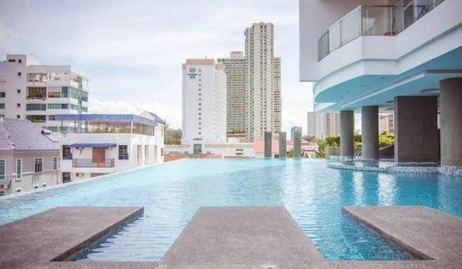 Aria Gurney The Landmark Image