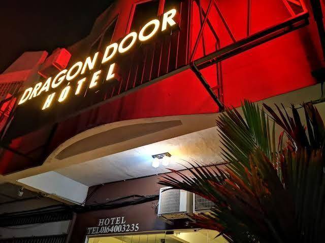 Dragon door hotel