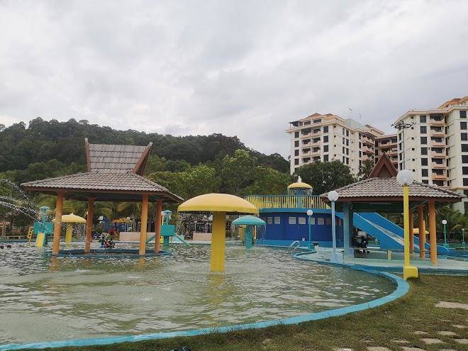 Marina cove resort