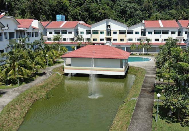 Pangkor lot 10