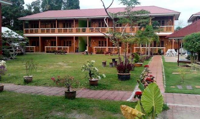 Purnama beach resort