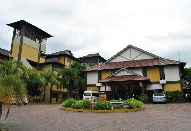 Puteri bayu beach resort