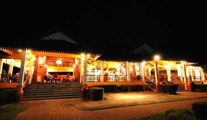 Teluk dalam resort