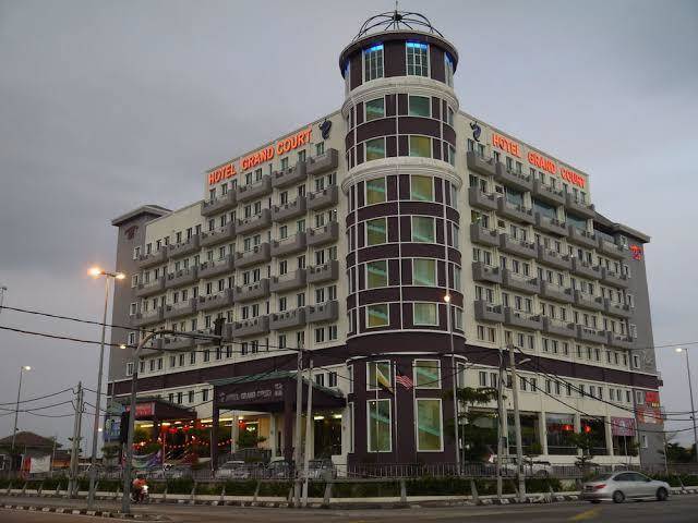 Grand court hotel