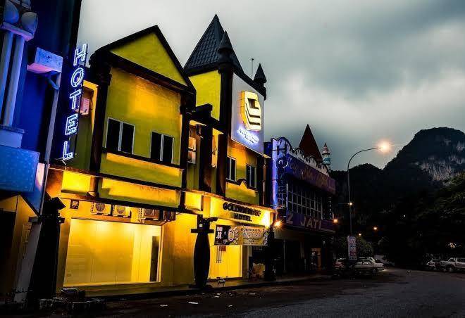 Golden roof hotel sunway